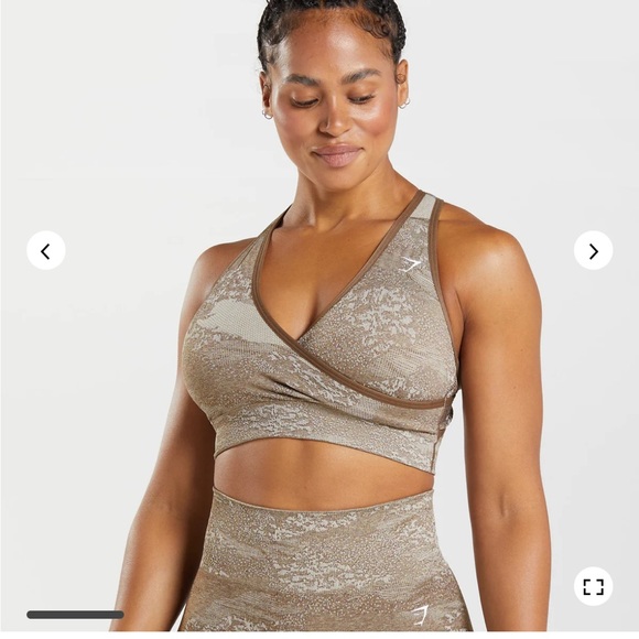 NEW GYMSHARK 🦈 ADAPT CAMO SEAMLESS SPORTS BRA!! 🔥 - Picture 4 of 5